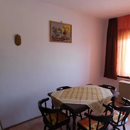Apartment Sello